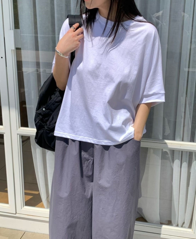 韓 圓領小開岔素色上衣 4色