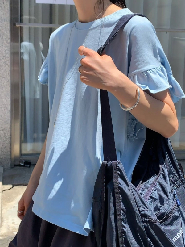 韓 荷葉袖上衣 4色 size