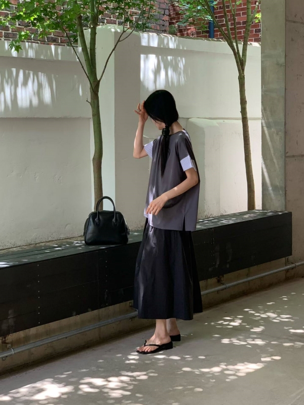 韓 袖接細條上衣 3色