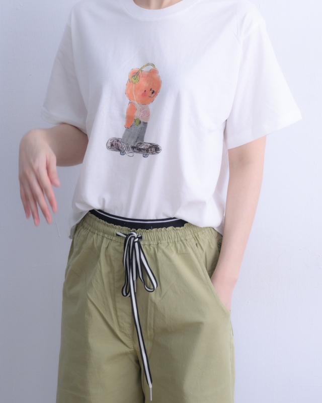 韓 戴耳機熊上衣 3色 size