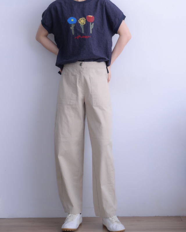韓 三支花上衣 2色 size