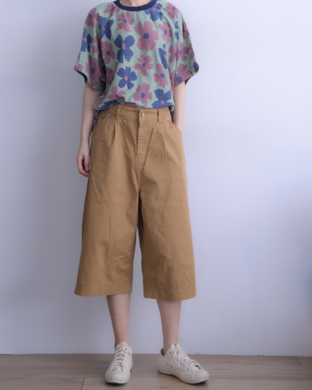 韓 很多花上衣 2色