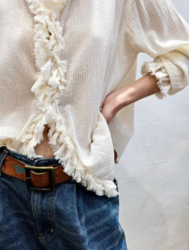 韓 捲捲領上衣 2色