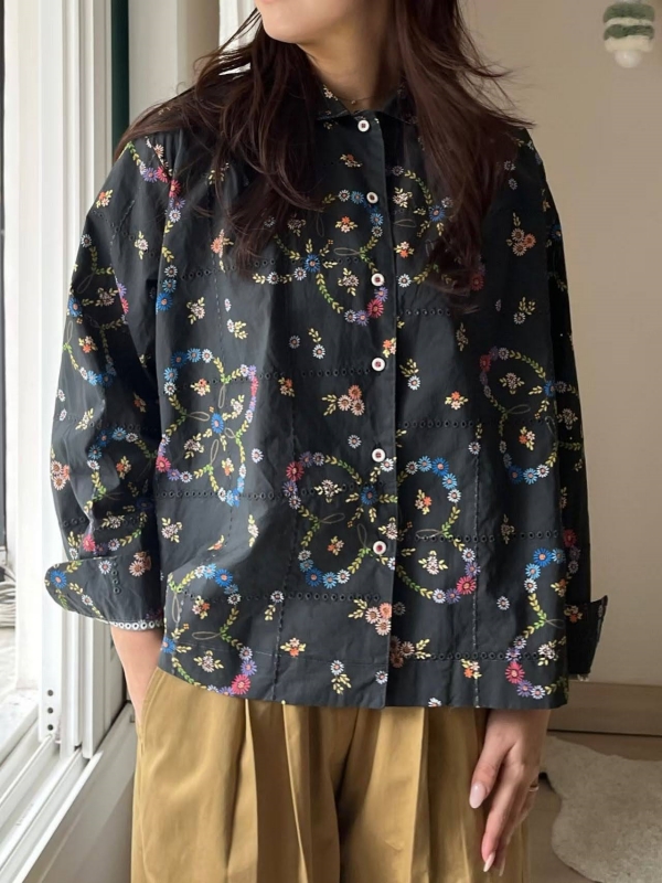 韓 繽紛小花襯衫 2色