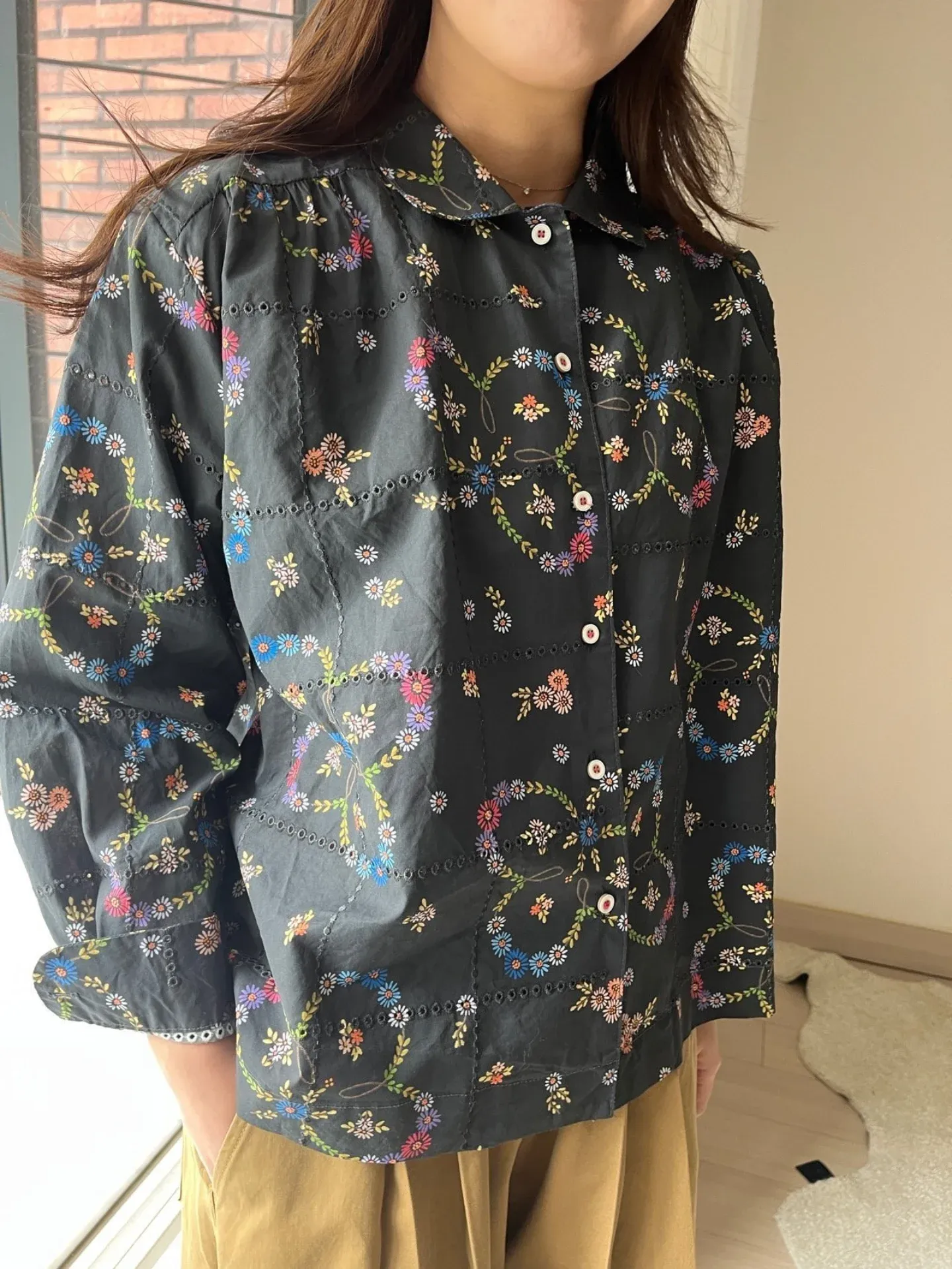 韓 繽紛小花襯衫 2色