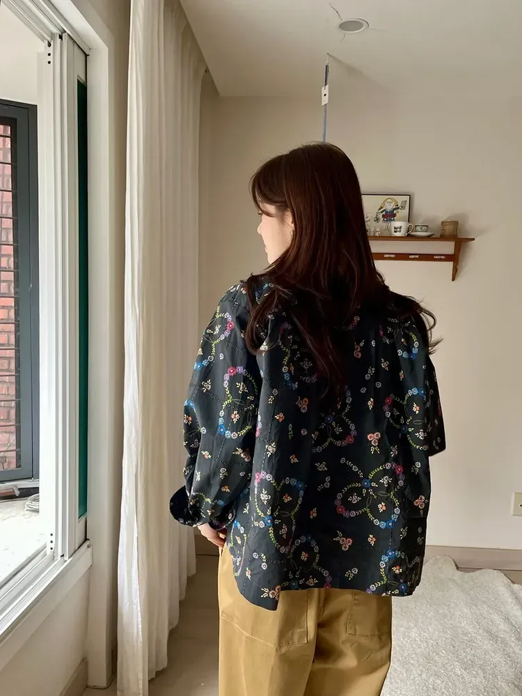 韓 繽紛小花襯衫 2色