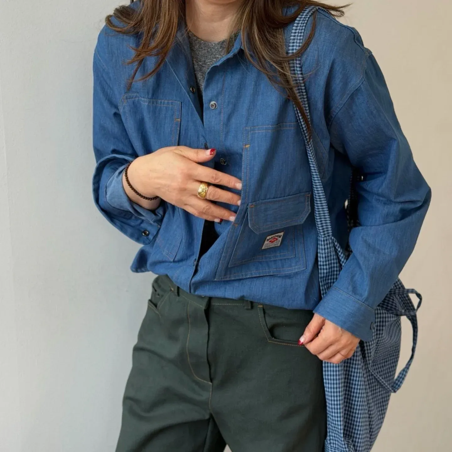 韓 小標牛仔襯衫 2色