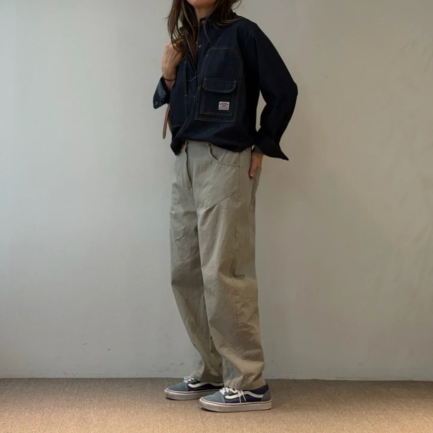 韓 小標牛仔襯衫 2色