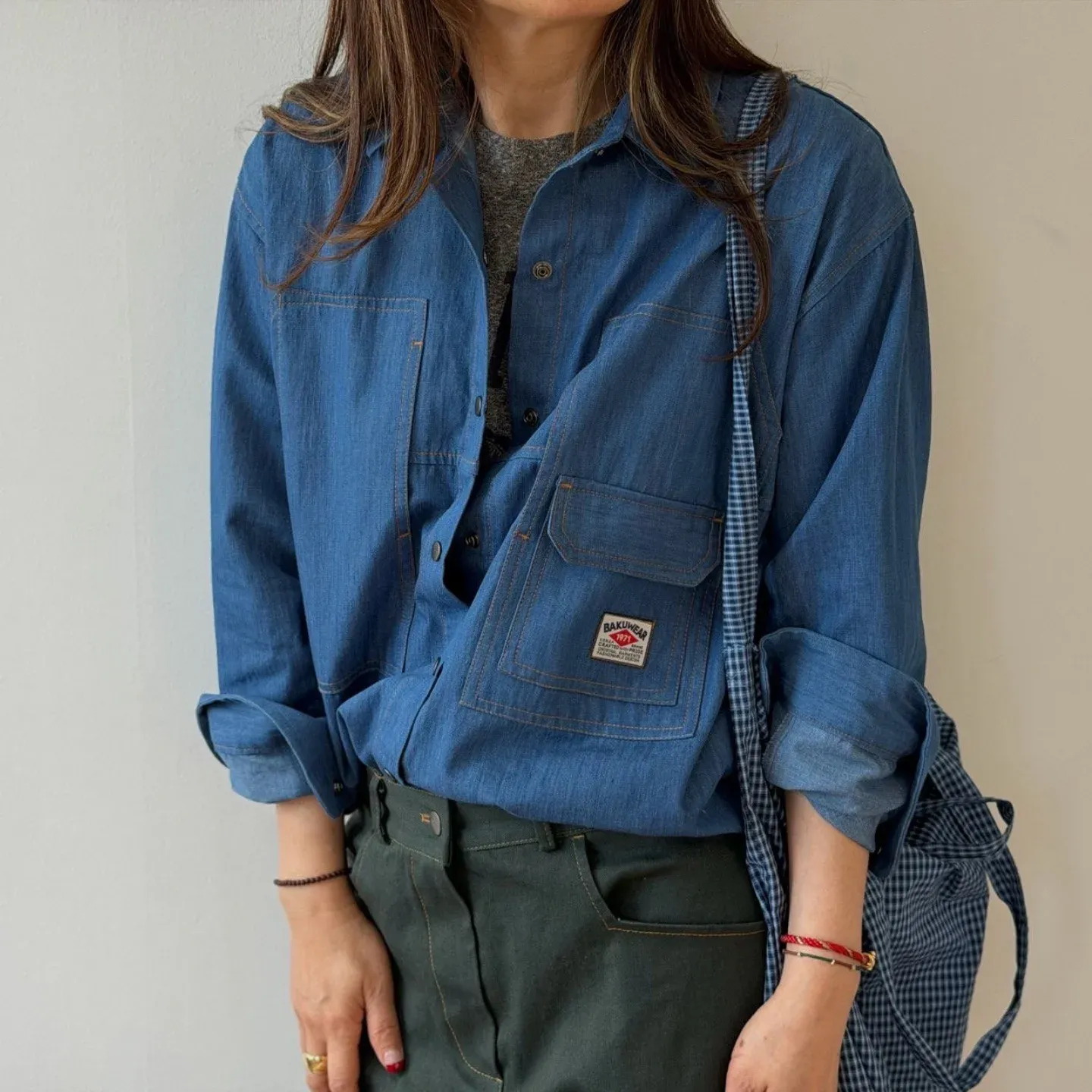 韓 小標牛仔襯衫 2色