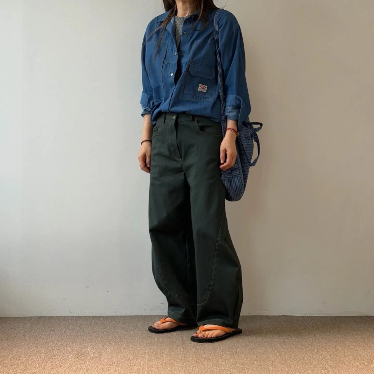 韓 小標牛仔襯衫 2色