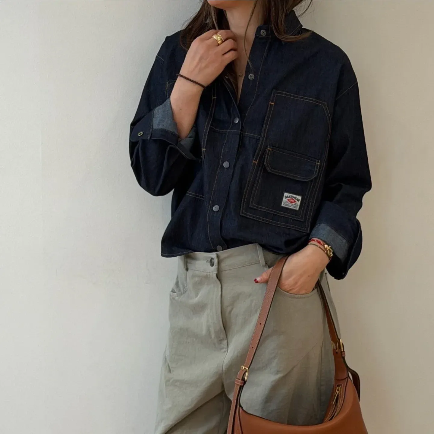 韓 小標牛仔襯衫 2色