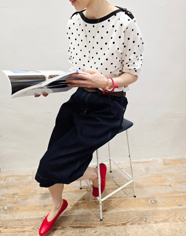 韓 領配色小點點上衣 2色