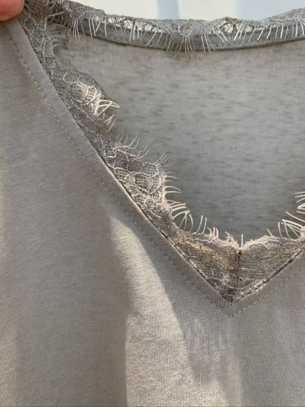 韓 V領織花上衣 3色