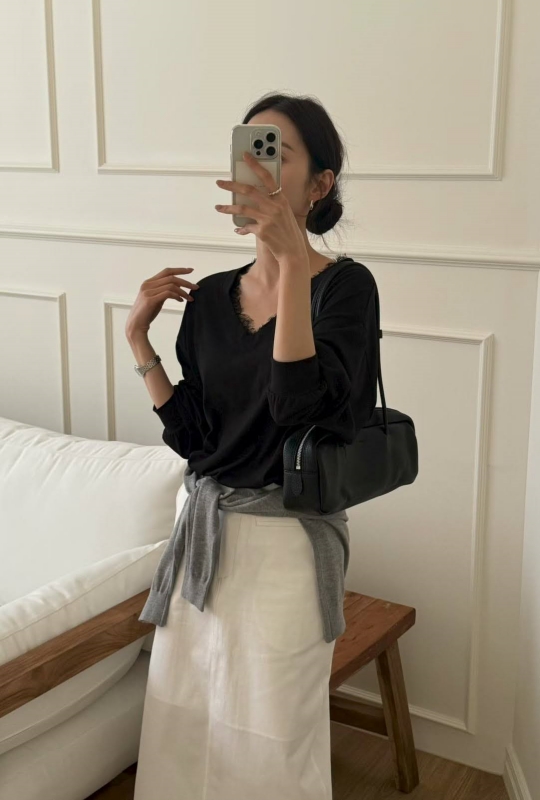 韓 V領織花上衣 3色