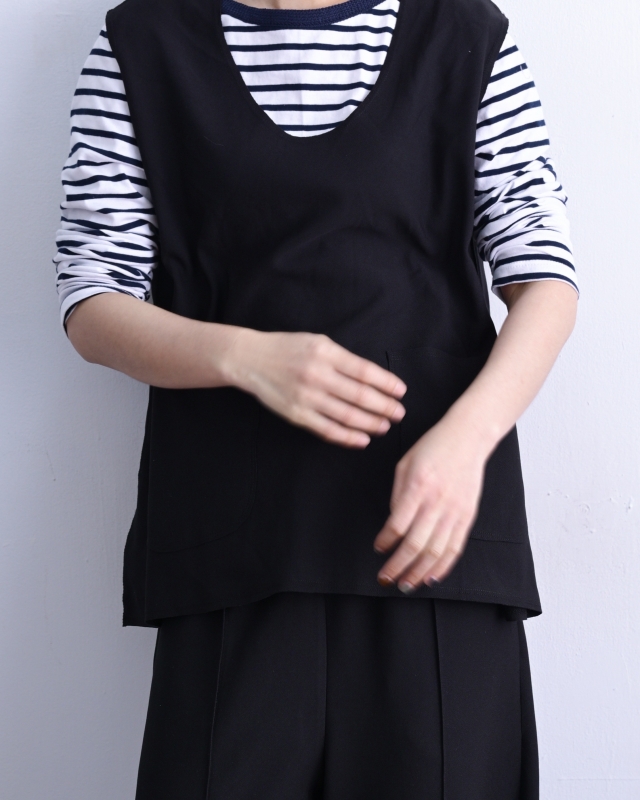 韓 側開岔背心 2色 size