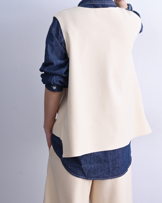 韓 側開岔背心 2色 size