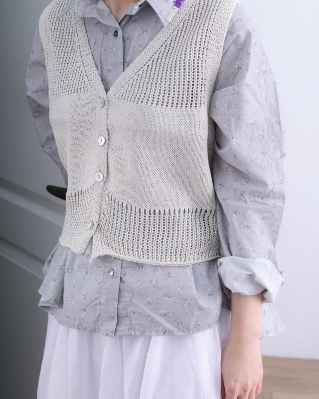 韓 四釦針織背心 4色 size