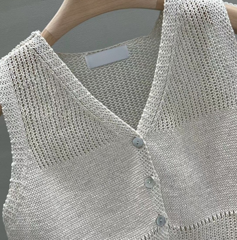 韓 四釦針織背心 4色 size