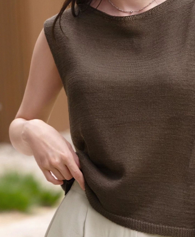 韓 素色圓領無袖上衣 3色