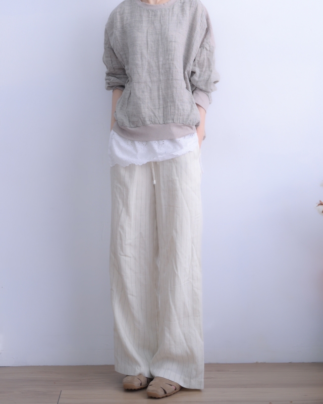 韓 側岔接蕾絲背心 size