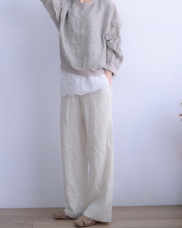 韓 側岔接蕾絲背心 size
