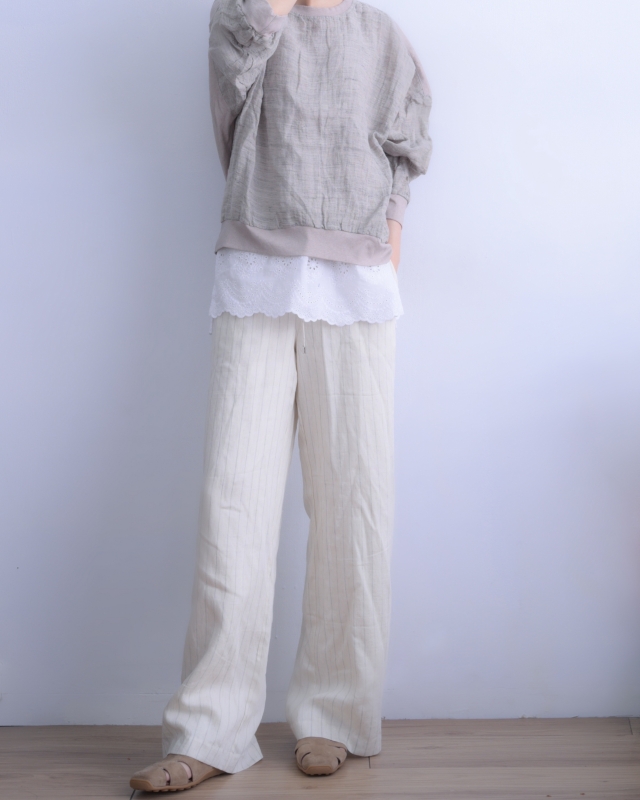韓 側岔接蕾絲背心 size