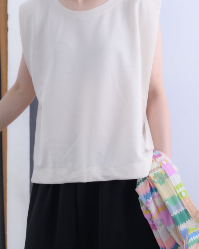 韓 圓領無袖上衣 3色 size