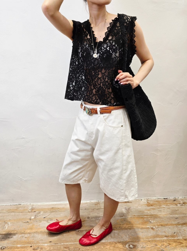 韓  織花V無袖上衣 2色