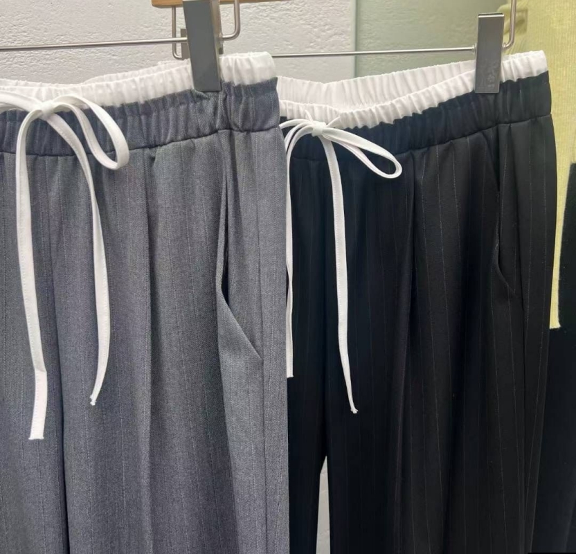 韓 低調細條文長褲 2色