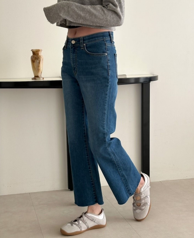 韓 九分牛仔褲 size