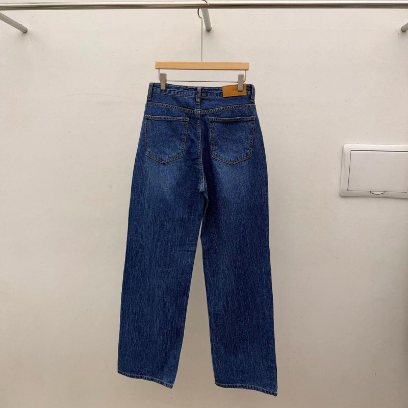 韓 細刷紋牛仔褲