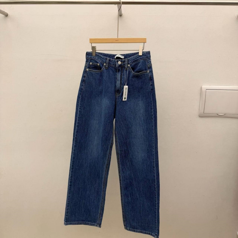 韓 細刷紋牛仔褲