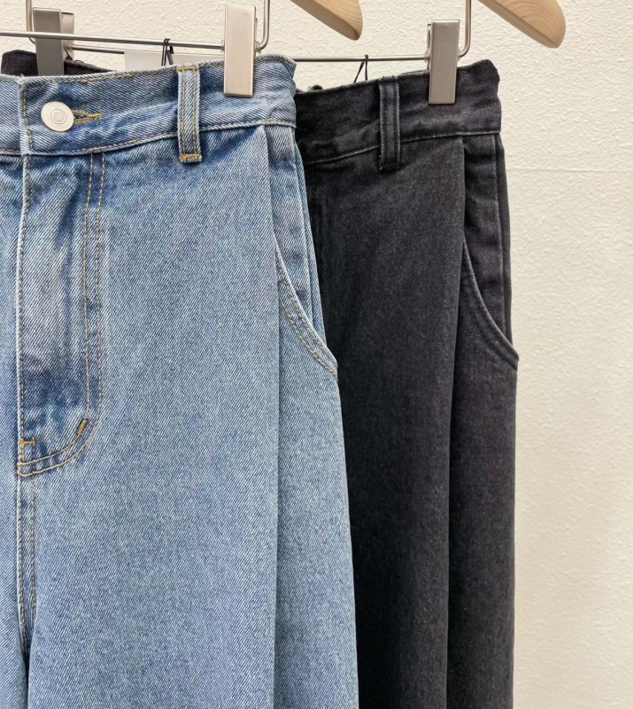 韓 打折牛仔大寬褲 2色 size