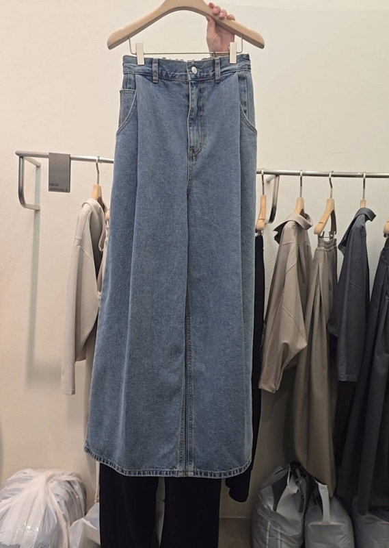 韓 打折牛仔大寬褲 2色 size