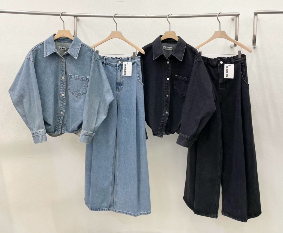 韓 打折牛仔大寬褲 2色 size