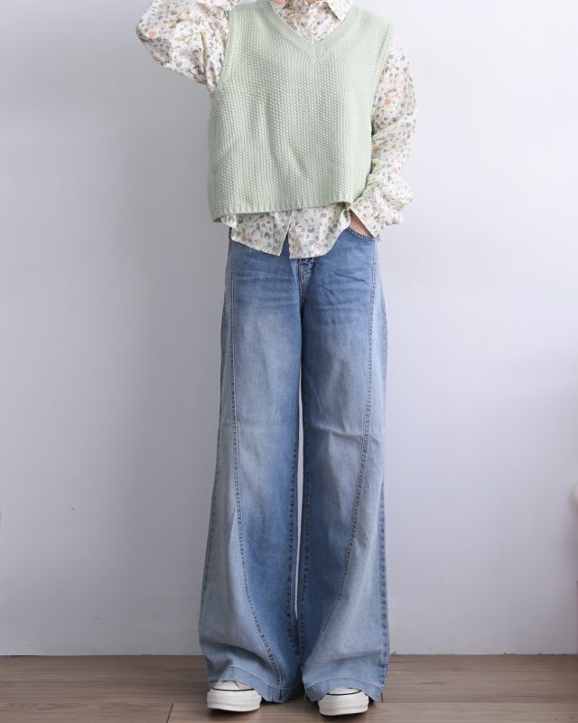 韓 斜線深淺牛仔褲 size