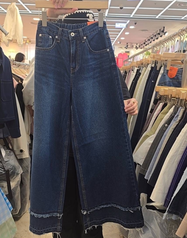 韓 雙層鬚鬚牛仔寬褲 size