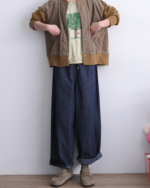 韓 斜前車線深藍小寬褲 size