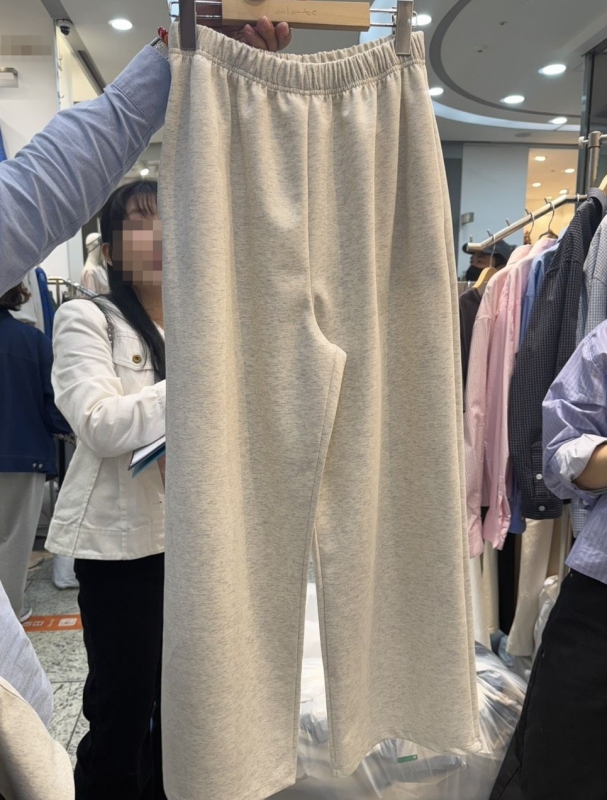 韓 腰鬆緊素色寬褲 2色