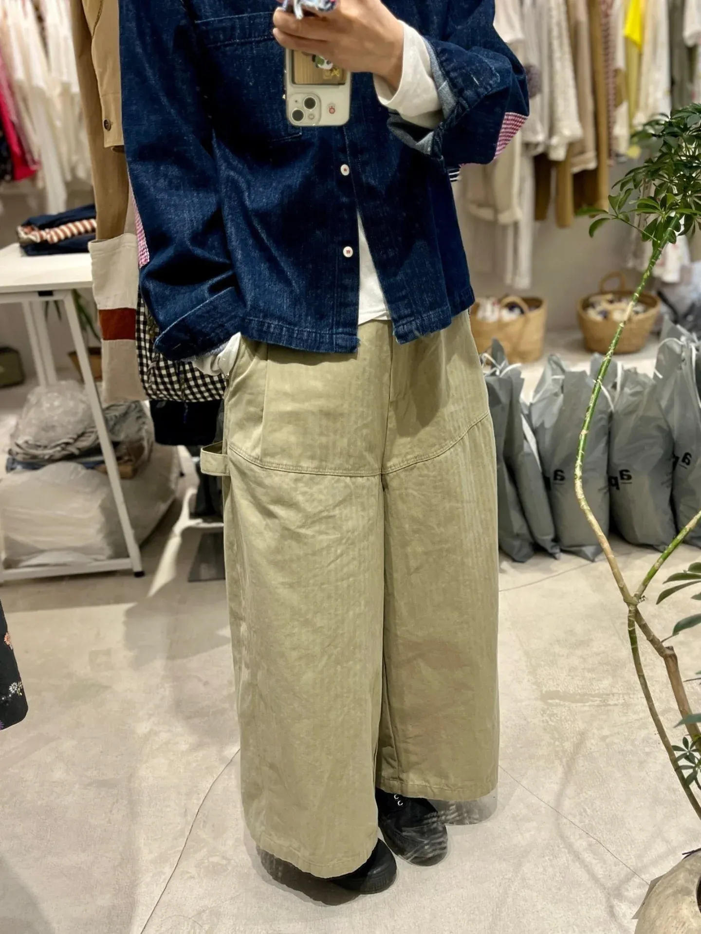 韓 彎線側口袋寬褲 2色