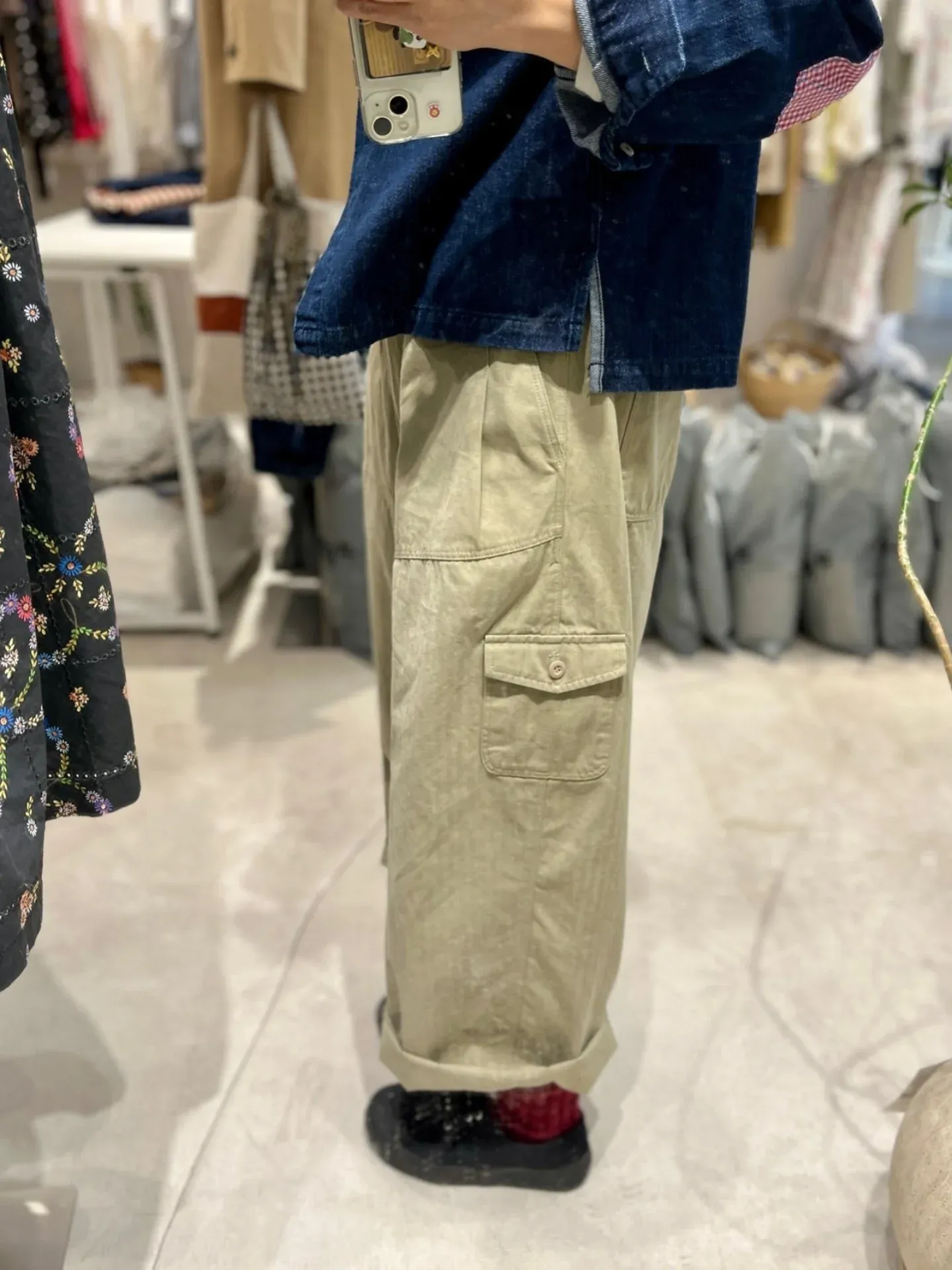 韓 彎線側口袋寬褲 2色