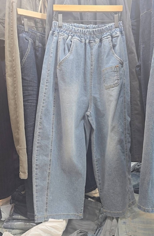 韓 小口袋牛仔寬褲