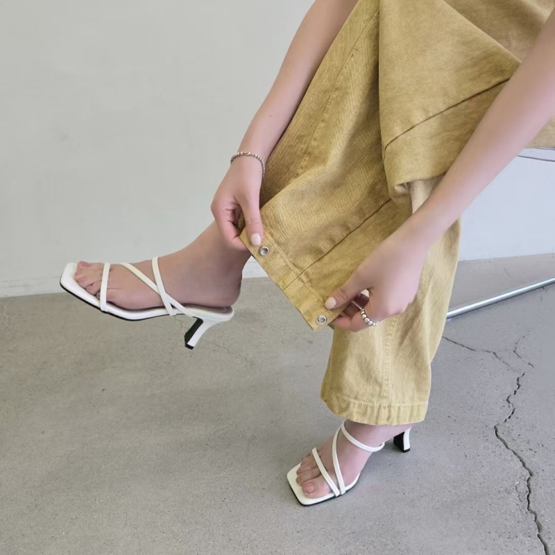 韓 下釦弧度寬褲 3色