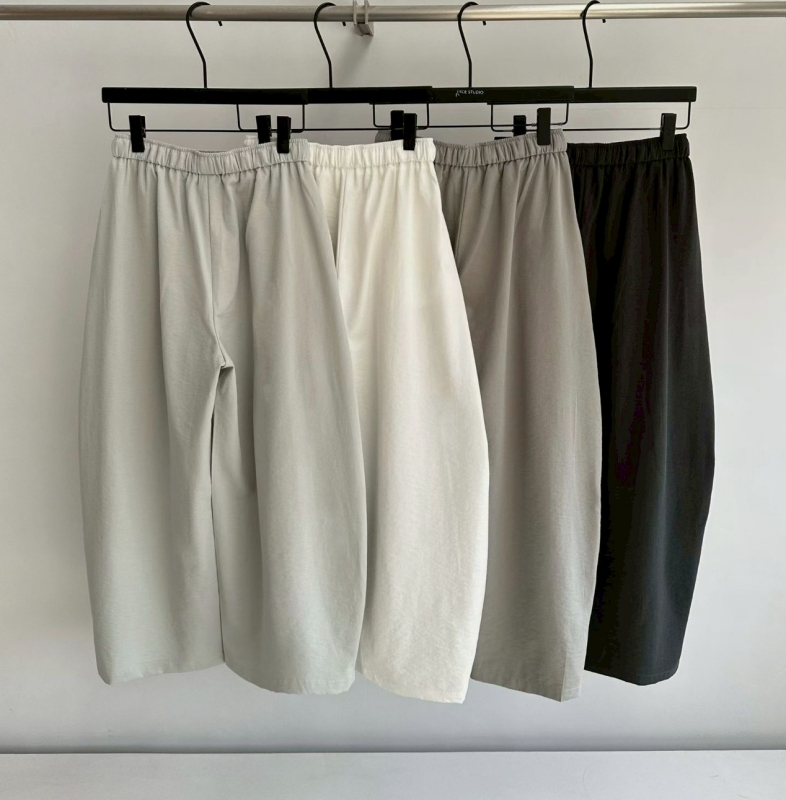 韓 綁帶小弧度寬褲 4色 size
