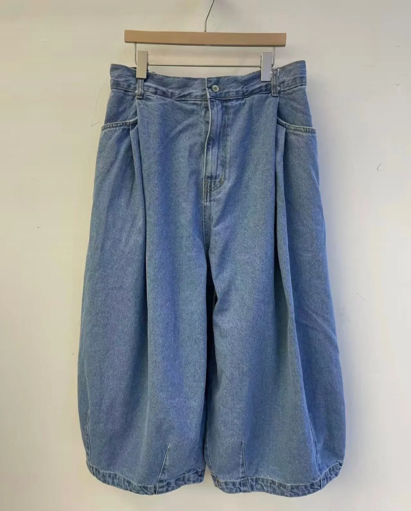 韓 打兩摺牛仔寬褲 2色