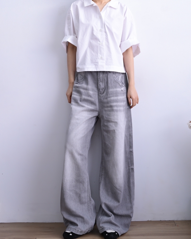 韓 微刷破黑牛仔褲 size