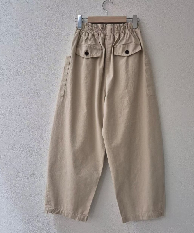 韓 黑釦大口袋小寬褲 2色 size