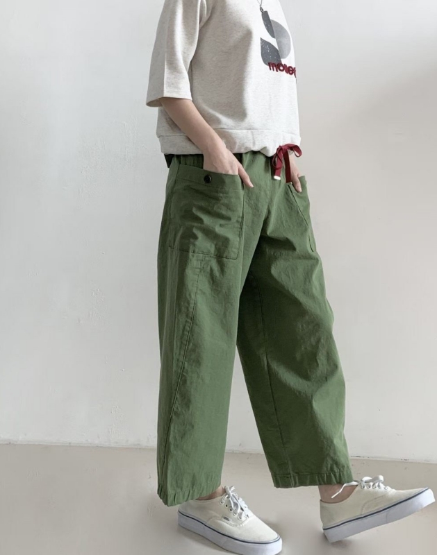 韓 黑釦大口袋小寬褲 2色 size