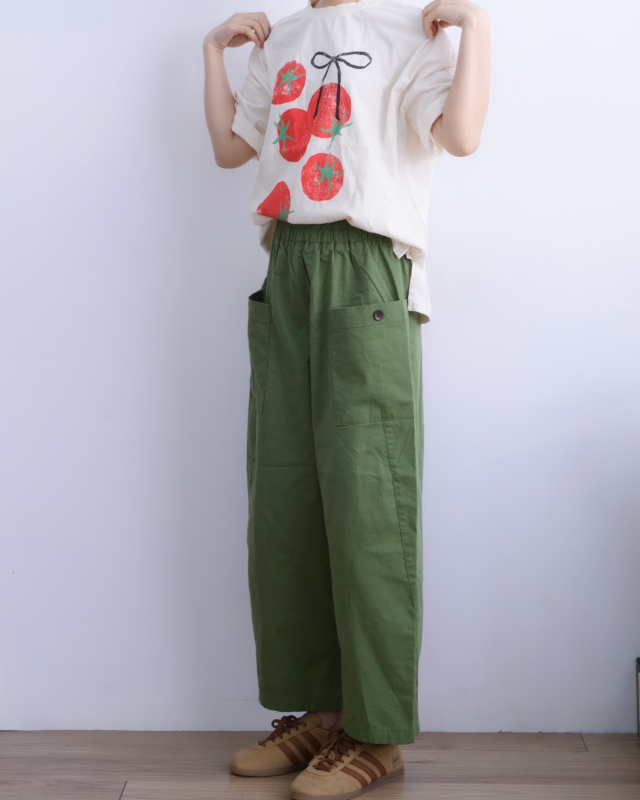 韓 黑釦大口袋小寬褲 2色 size