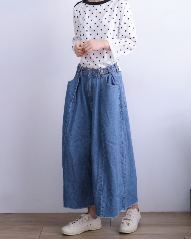 韓 腰三釦八分牛仔大寬褲 size